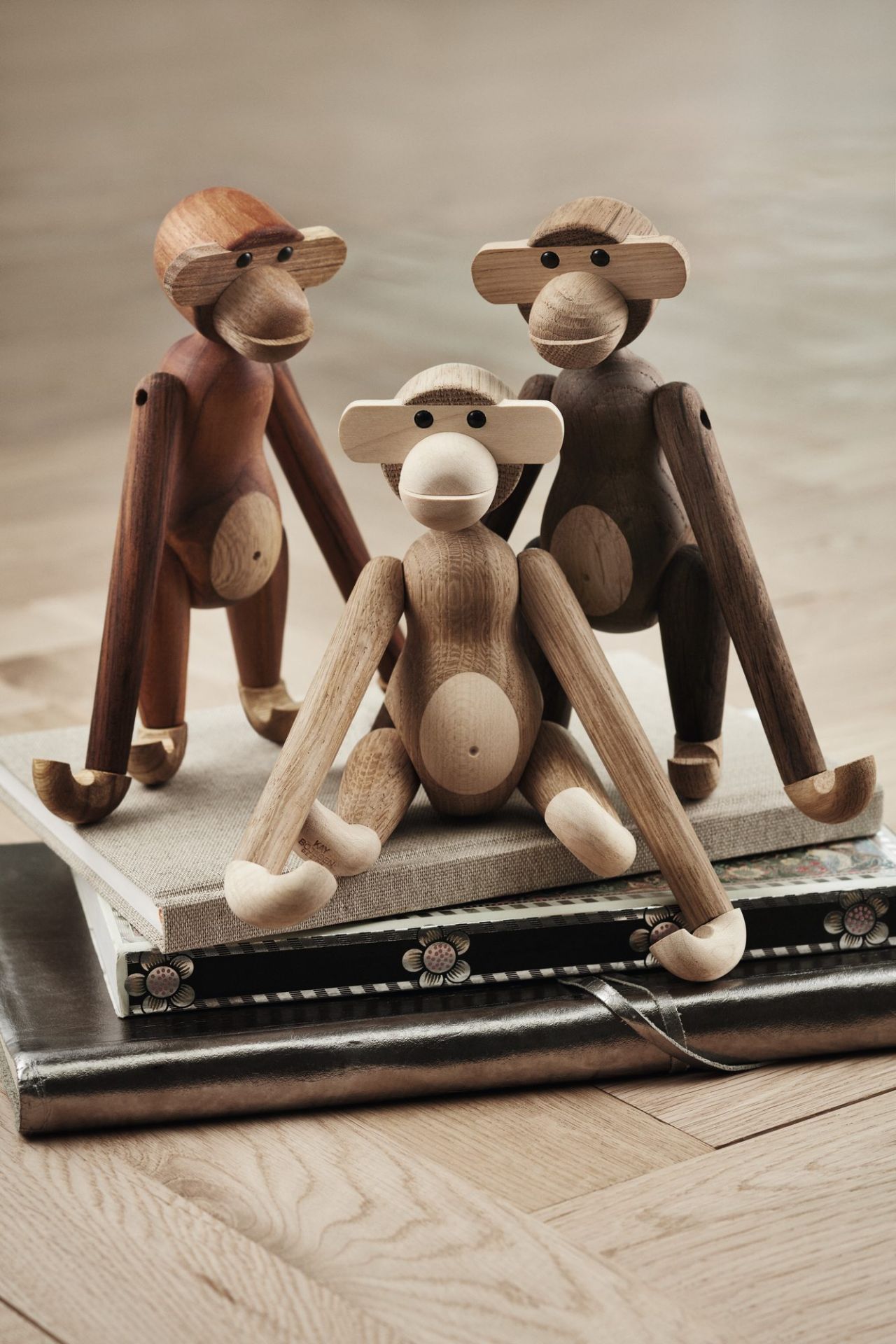 Little wooden best sale figures